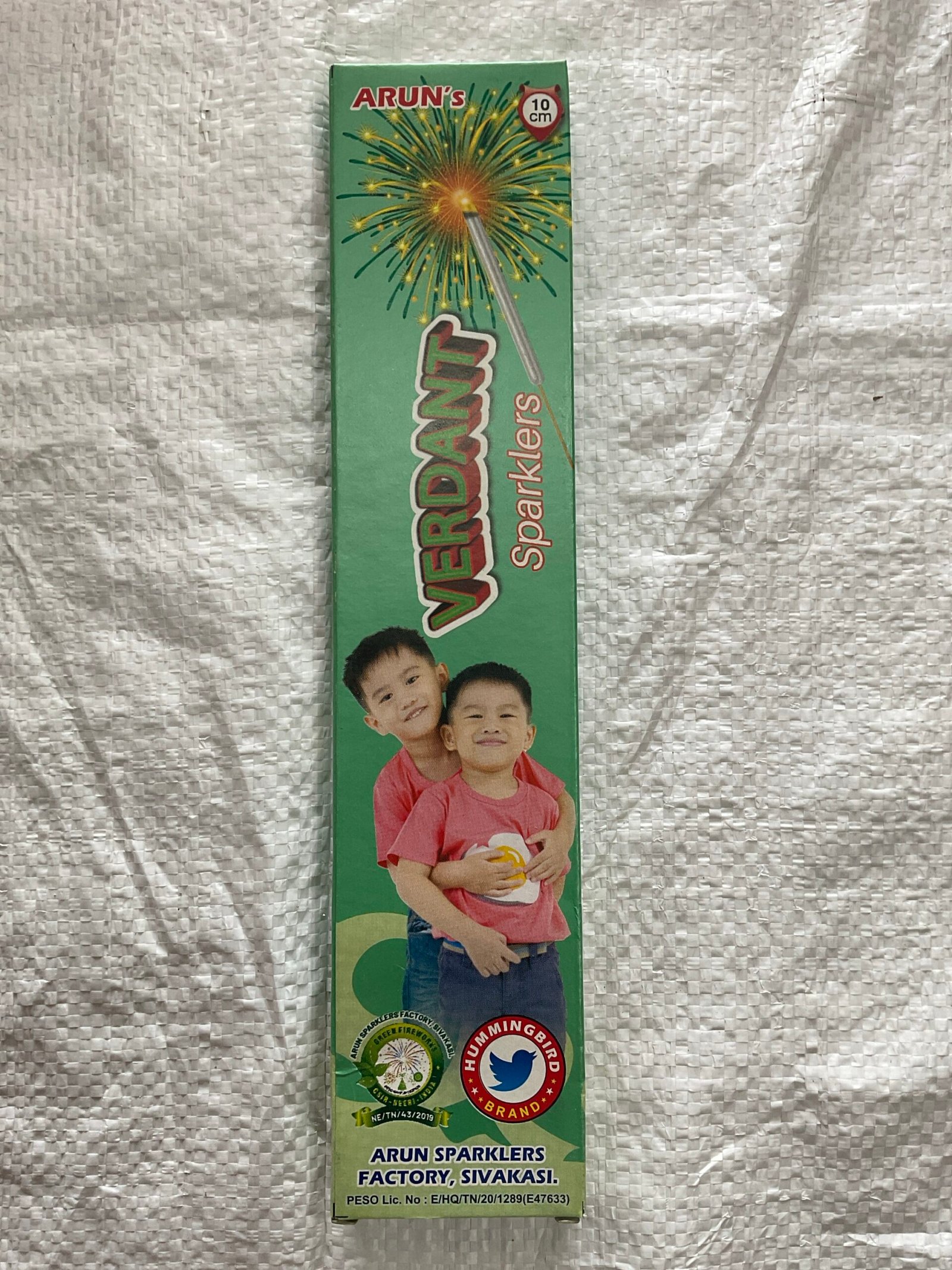 cb504e08-aa8e-4faa-9a9b-c1c64cb8c30a-418-0000004ad432fed1_file 10 CM Green Sparklers - Image 1